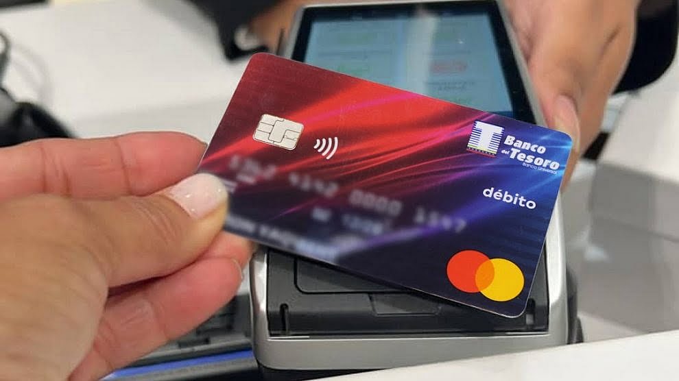 Tarjeta Mastercard Débito del Banco del Tesoro