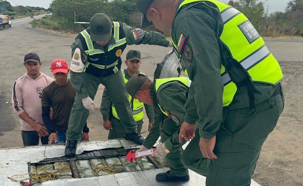 GNB incauta 296 panelas de marihuana