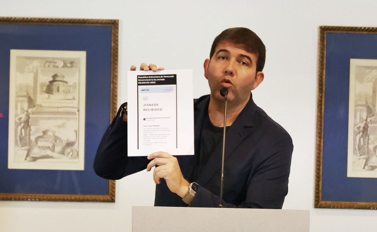 Carlos Prosperi ofrece apoyo a Nicolás Maduro