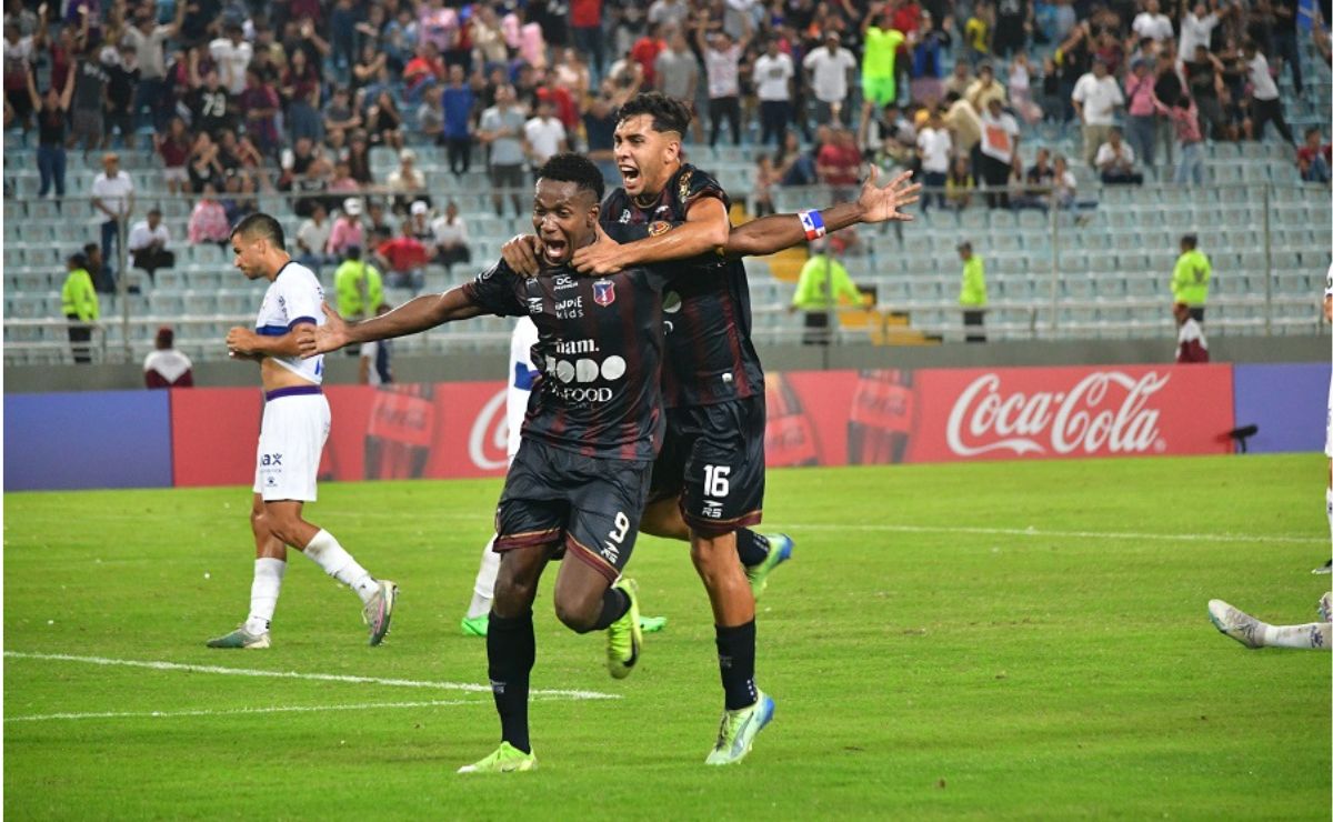 Monagas SC ganó en el partido de ida 2-0