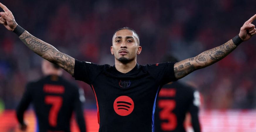 Raphinha le dio la victoria al Barcelona en Champions League