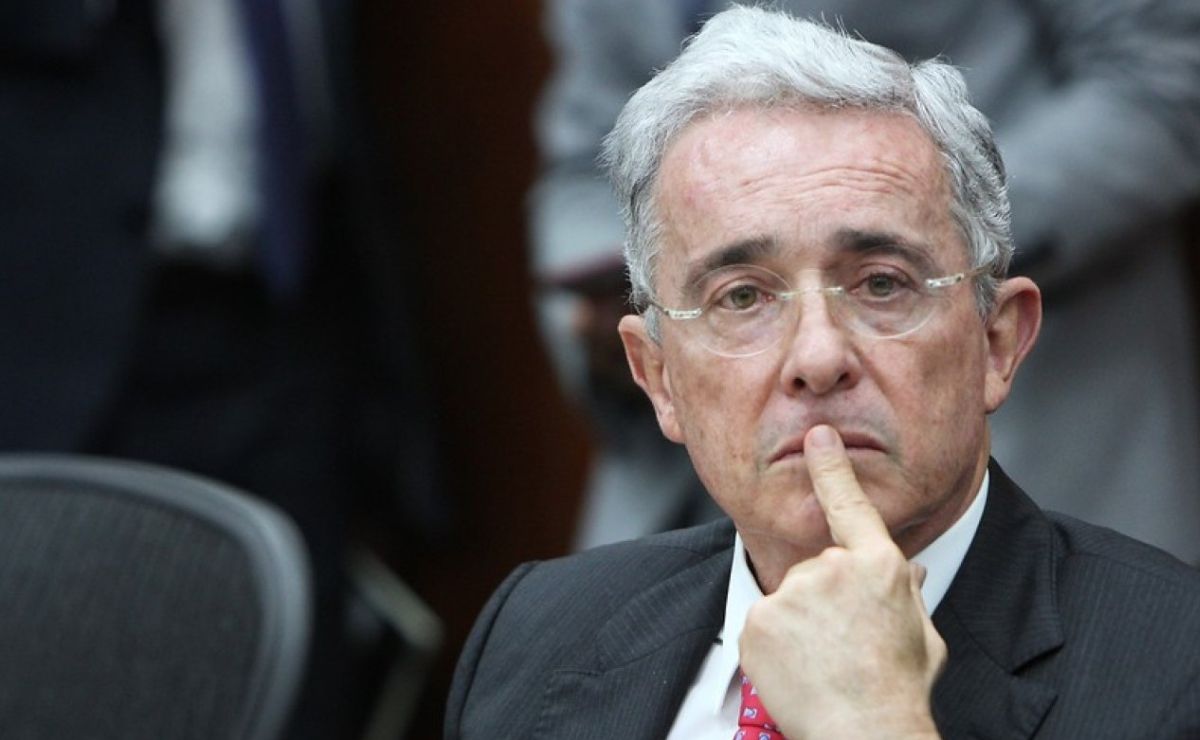 Álvaro Uribe pagará condena por 12 años
