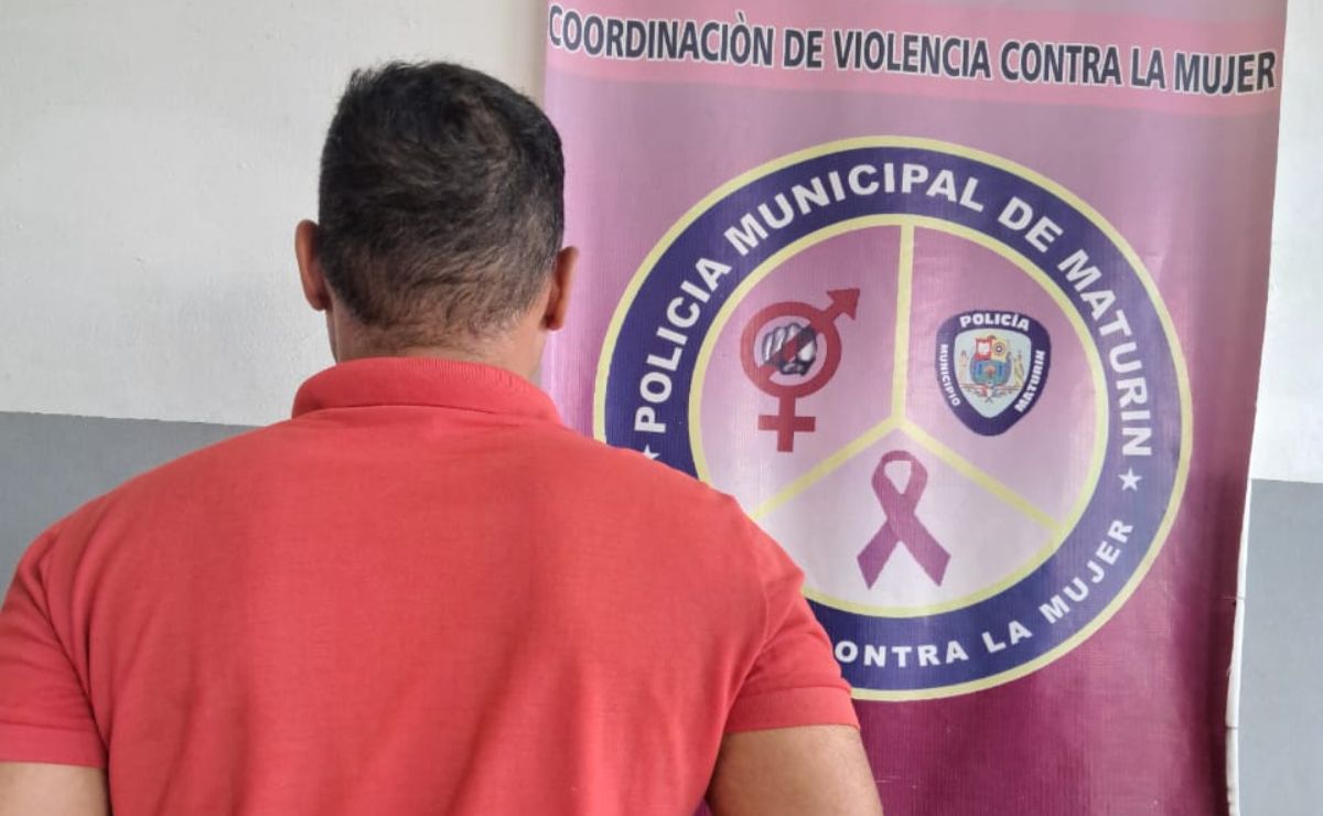 Intentó explotar unas bombonas de gas y quemar la casa