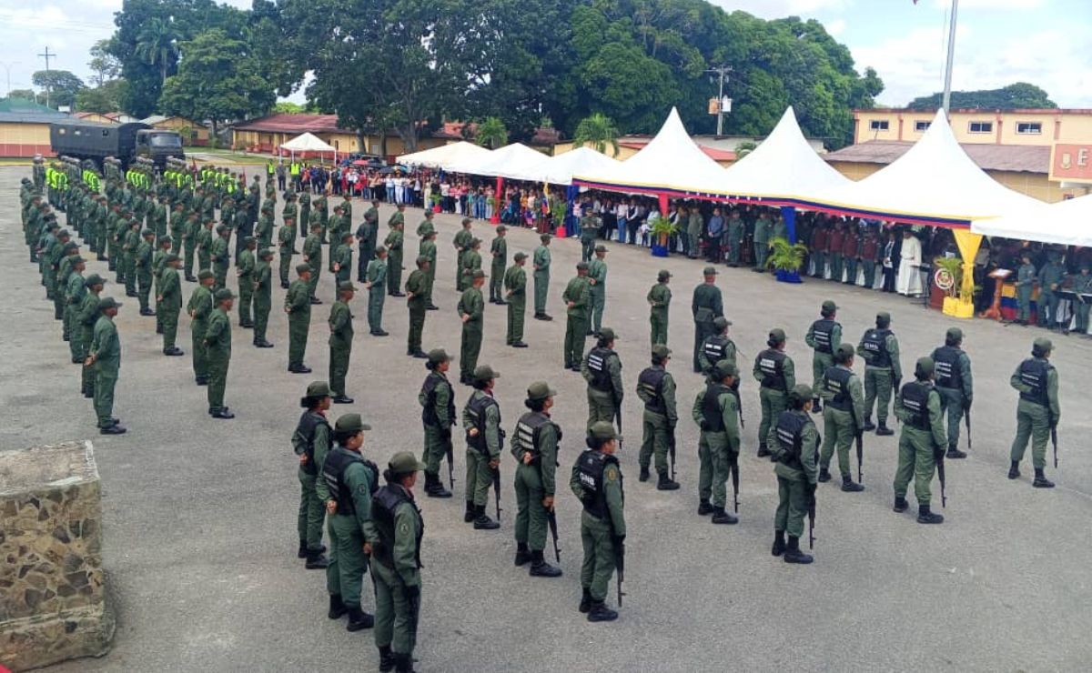 123 nuevos centinelas de la patria gradúa la Esguarnac