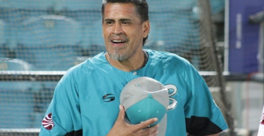 Henry Blanco extendió contrato hasta la 2028-2029