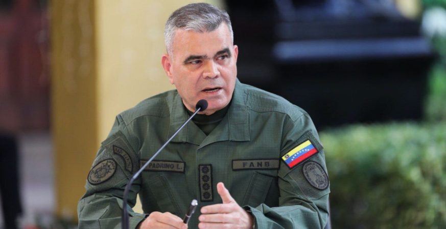 Vladimir Padrino López asume ministerio