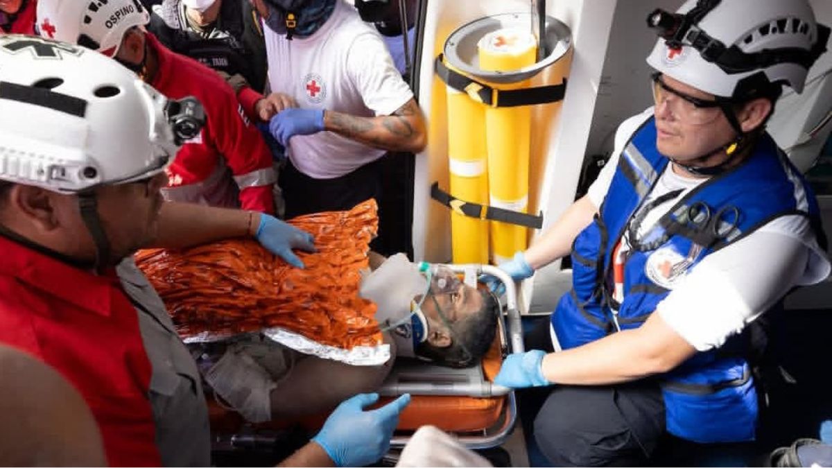 Hernán Gil fue rescatado tras una semana bajo escombros