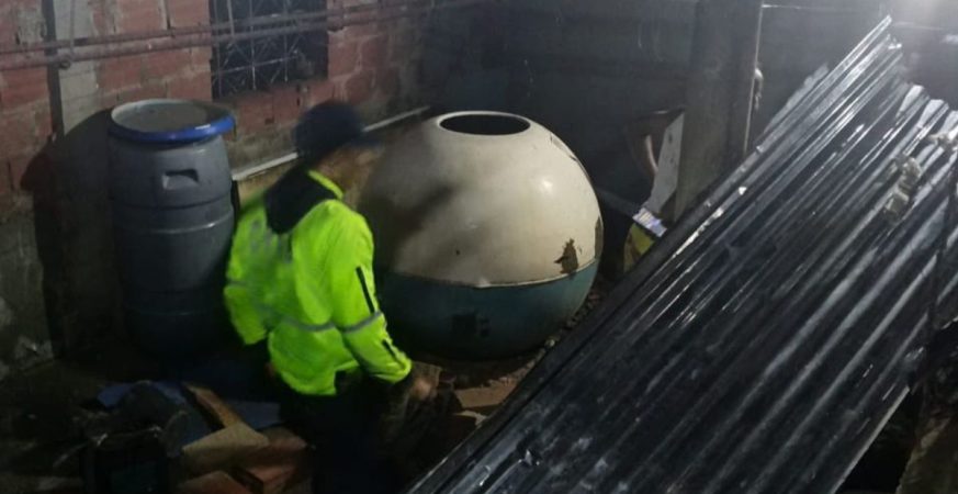Colapsó vivienda en Caracas tras sismo