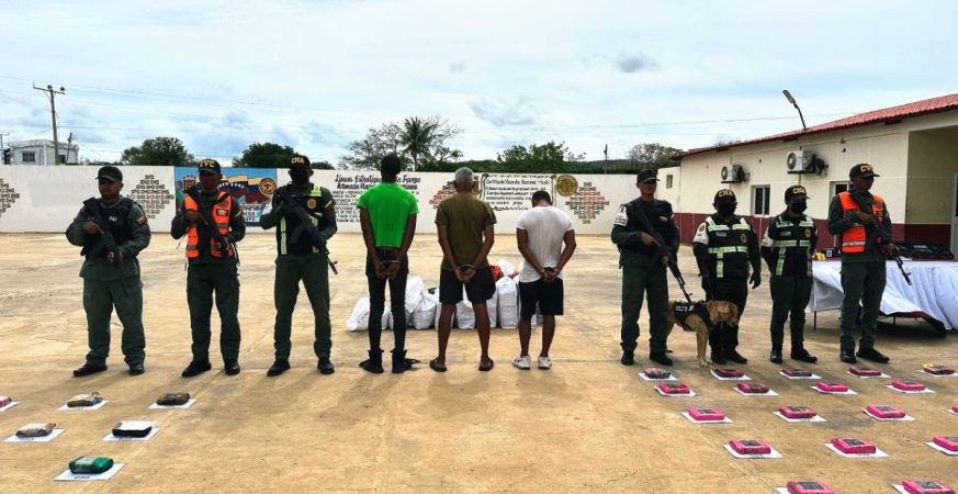 Incautan más de 1,4 toneladas de droga en Falcón